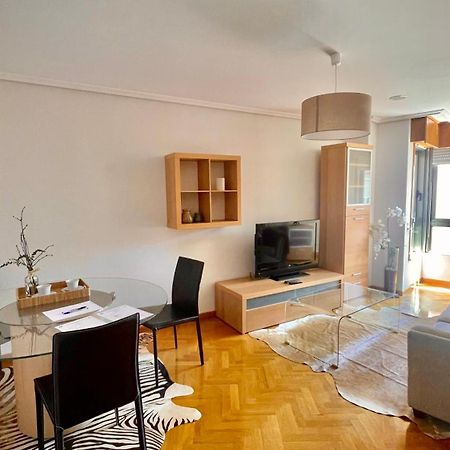 Appartamento Apartamento Coruna 400 Metros De La Playa La Coruña Esterno foto