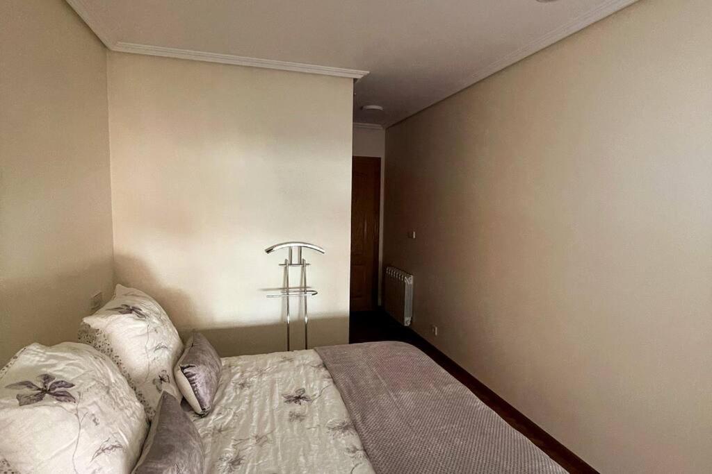 Appartamento Apartamento Coruna 400 Metros De La Playa La Coruña Esterno foto
